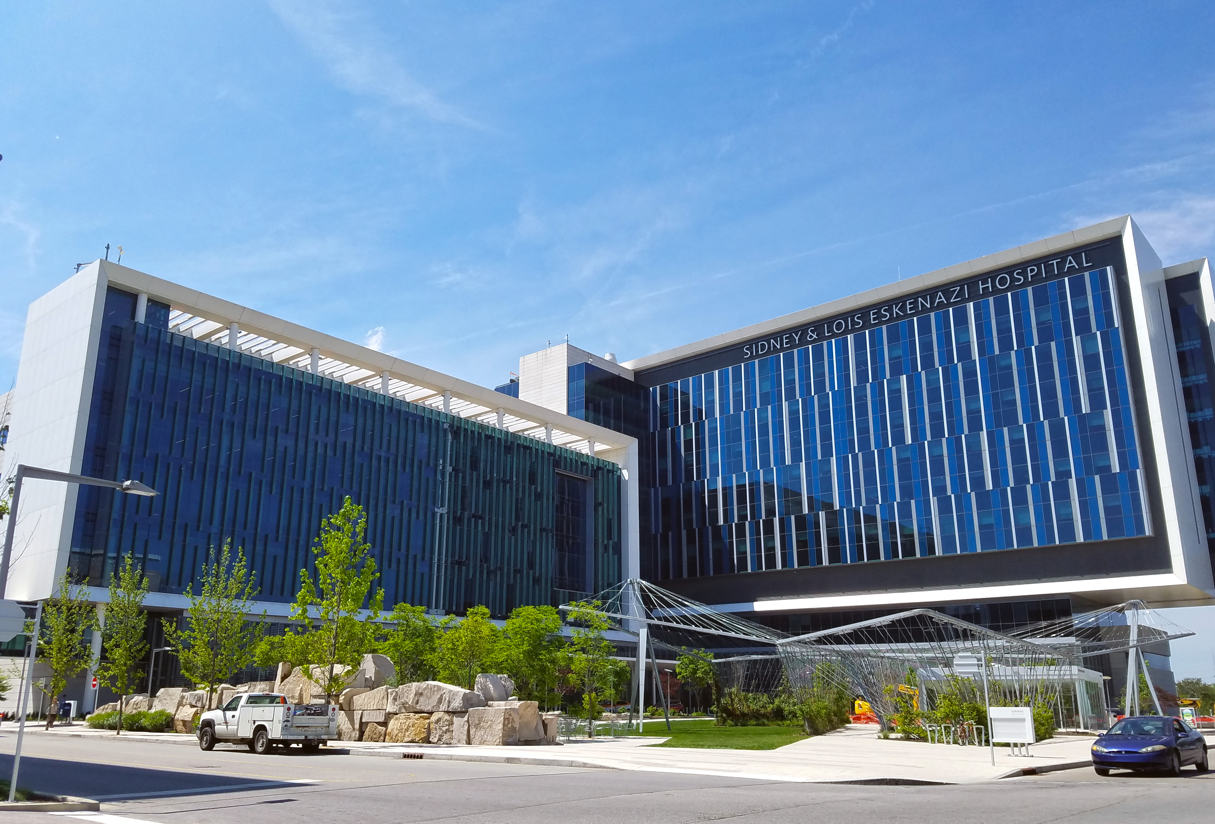 美国 Sidney&Lois Eskenazi 医院 | 绿色环保的医疗中心-11