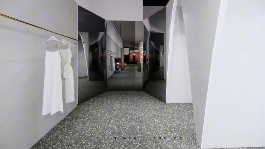 内江 57㎡简约服装店,宅男空间设计展现“小撞大”魅力-17