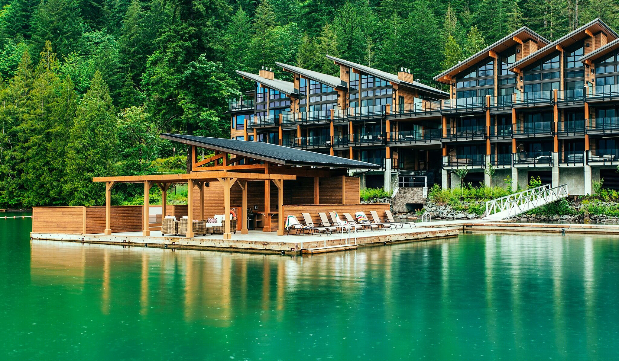 加拿大 Cultus Lake 湖畔奢华公寓-5