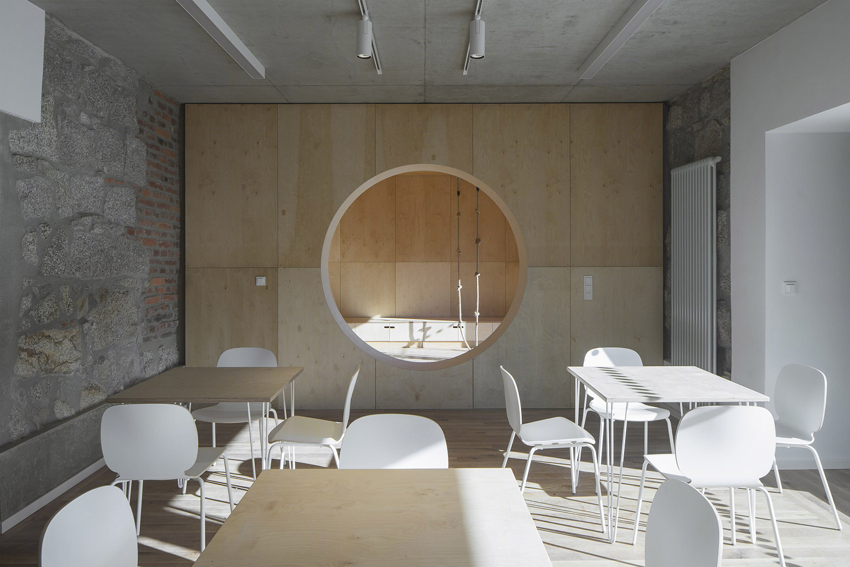 捷克城镇图书馆设计丨atakarchitekti-35