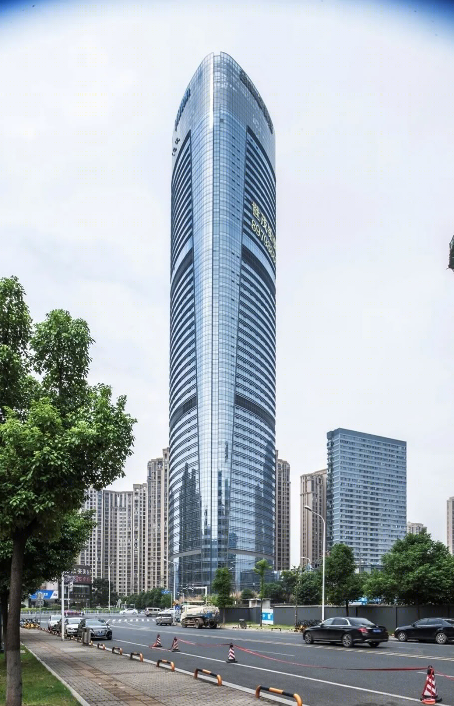 长沙世茂D·8·2地块希尔顿酒店及办公-2