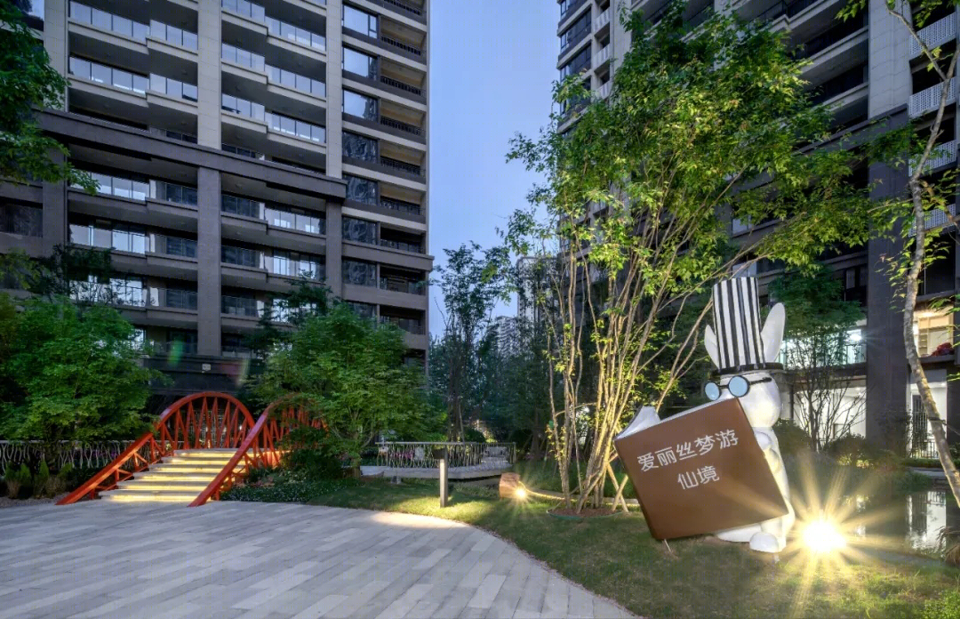 成都中国铁建西派泊玥住宅景观-23