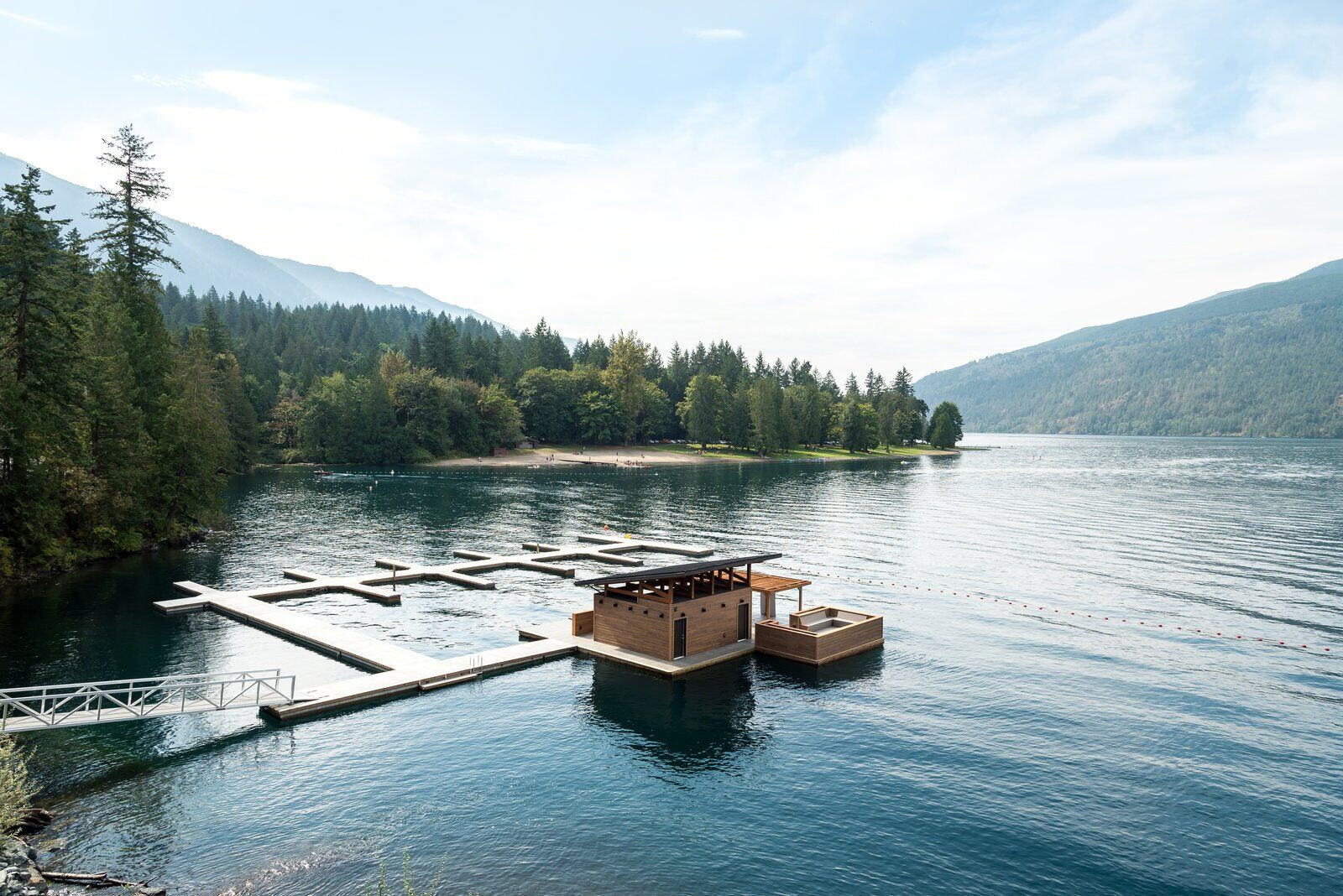 加拿大 Cultus Lake 湖畔奢华公寓-7