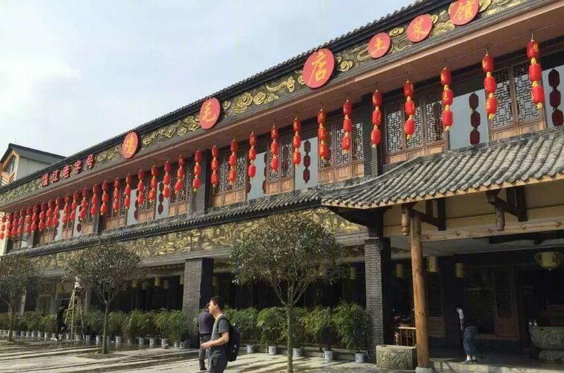 农耕文化赋能鸡毛店，七彩花都呈现空间艺术-6