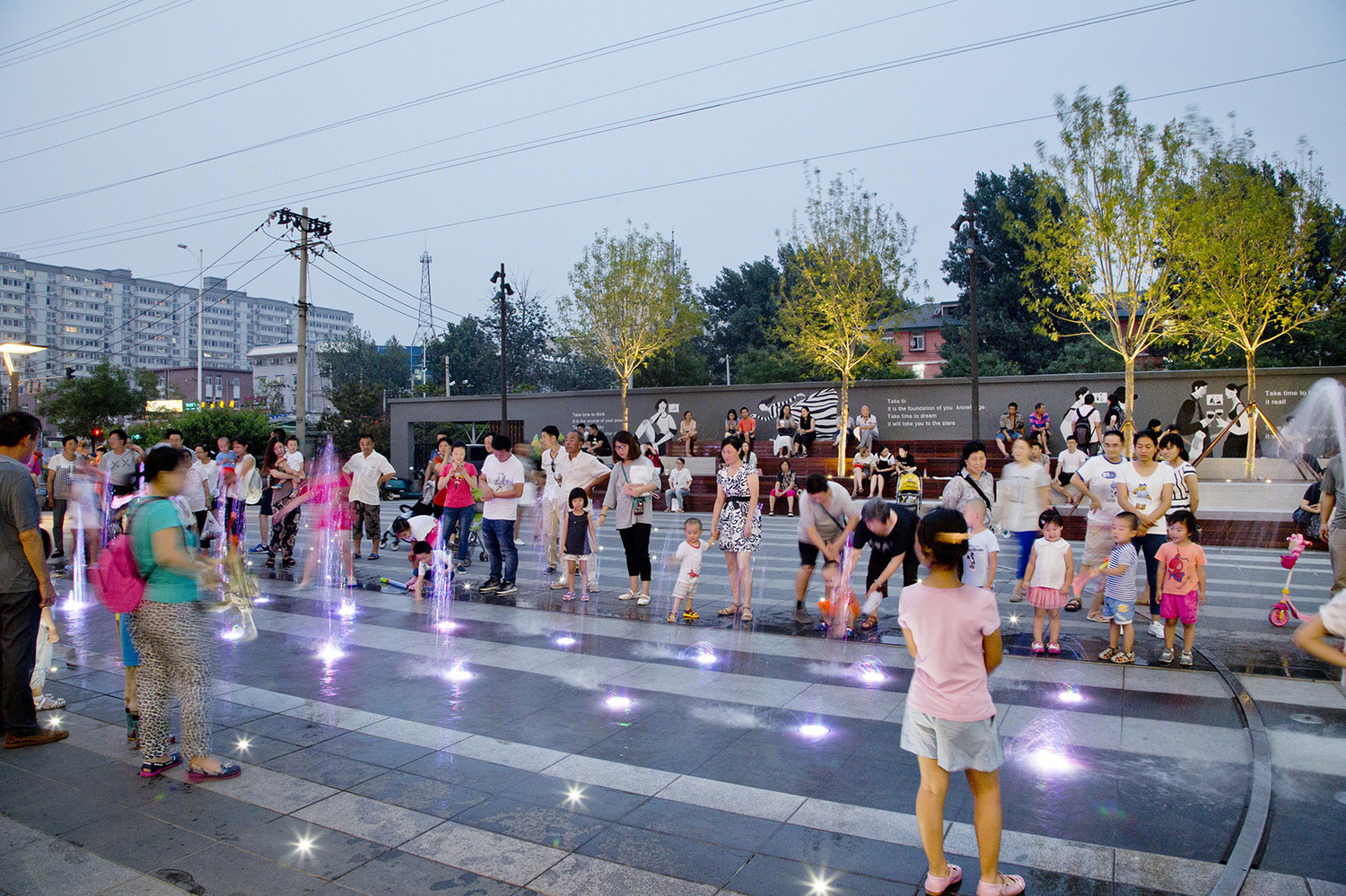 北京五道口宇宙中心广场改造-15
