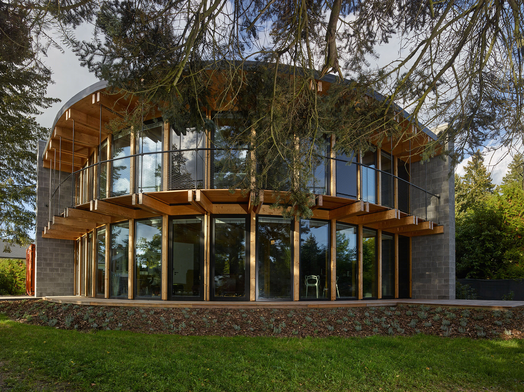 朝向太阳的绿色住宅丨Stempel & Tesar architekti-14