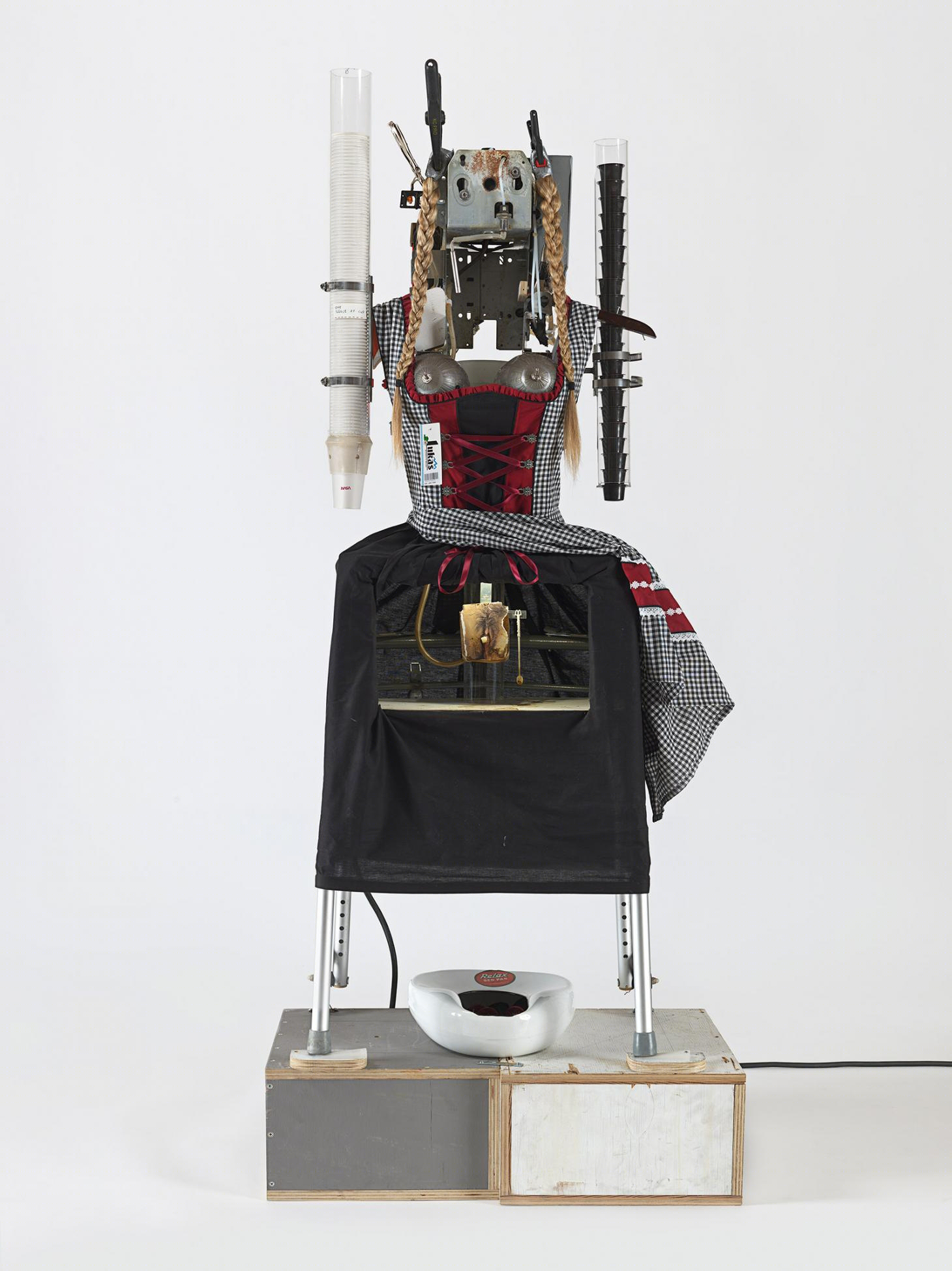 瑞士迷梦 | Tom Sachs 的精准艺术探索-18