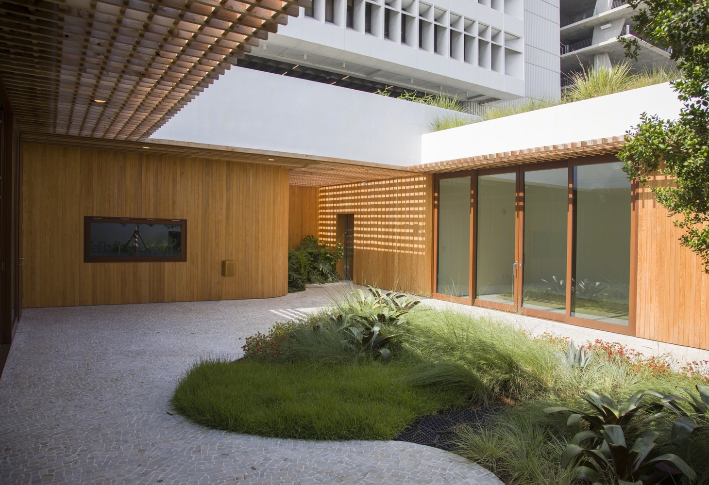 美国林肯路1111号混合用途建筑改建-11