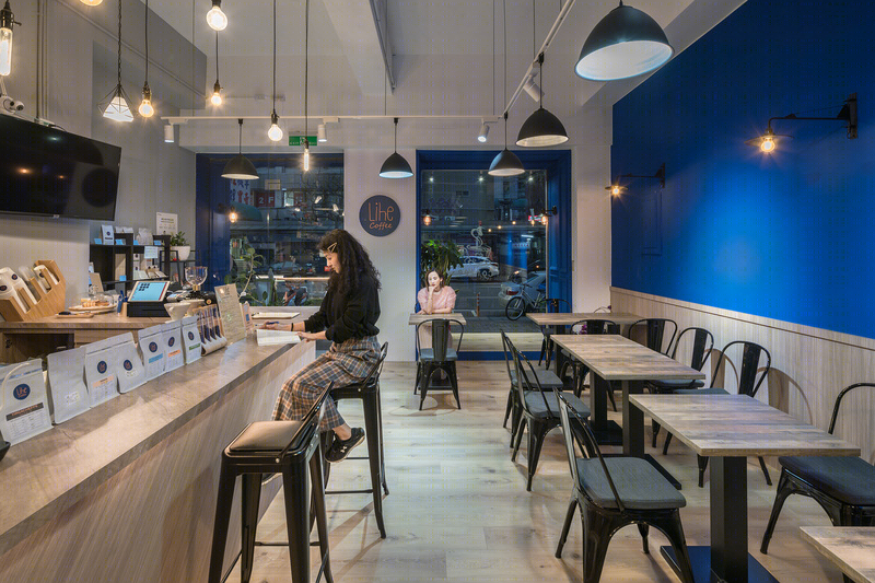 蔡岳儒打造 LIHE 咖啡店，英伦风混搭工业风-13