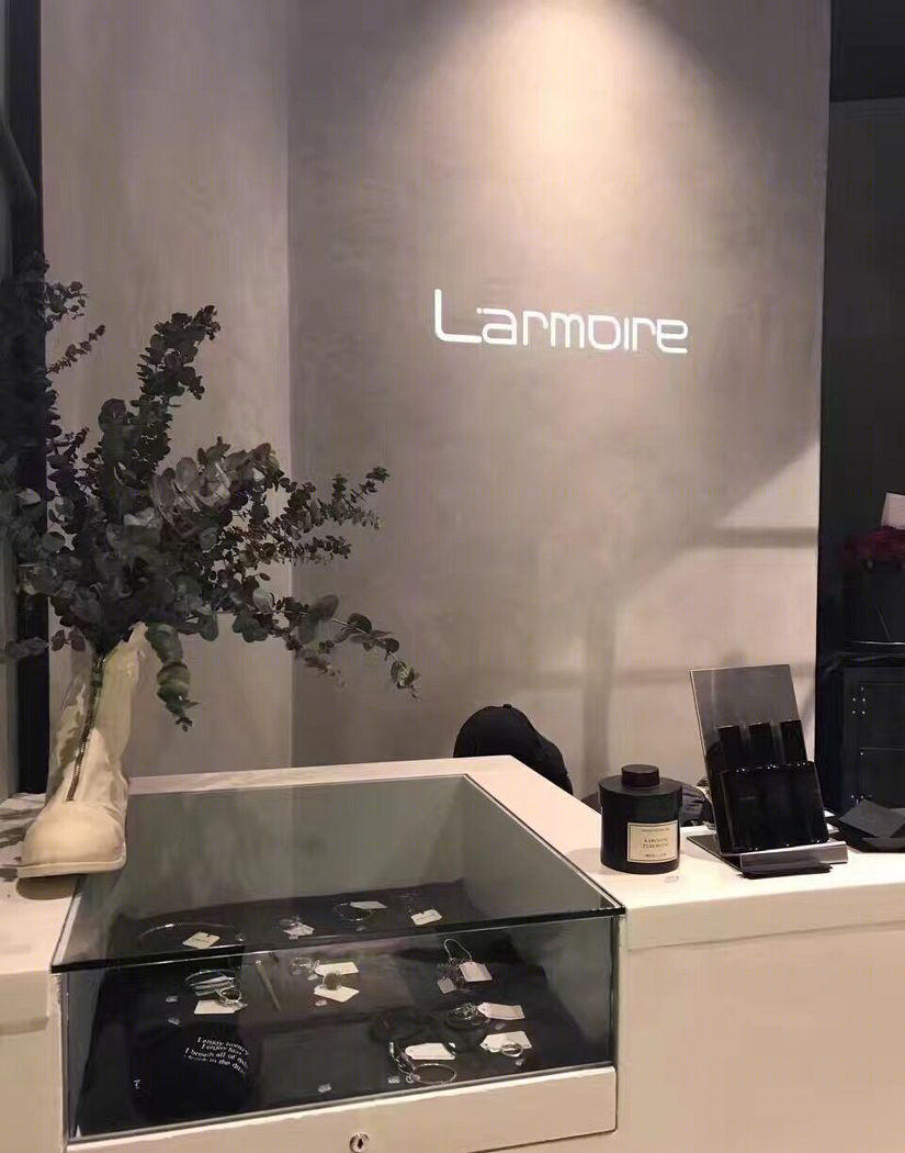 
新加坡L\'armoire服装店 -1