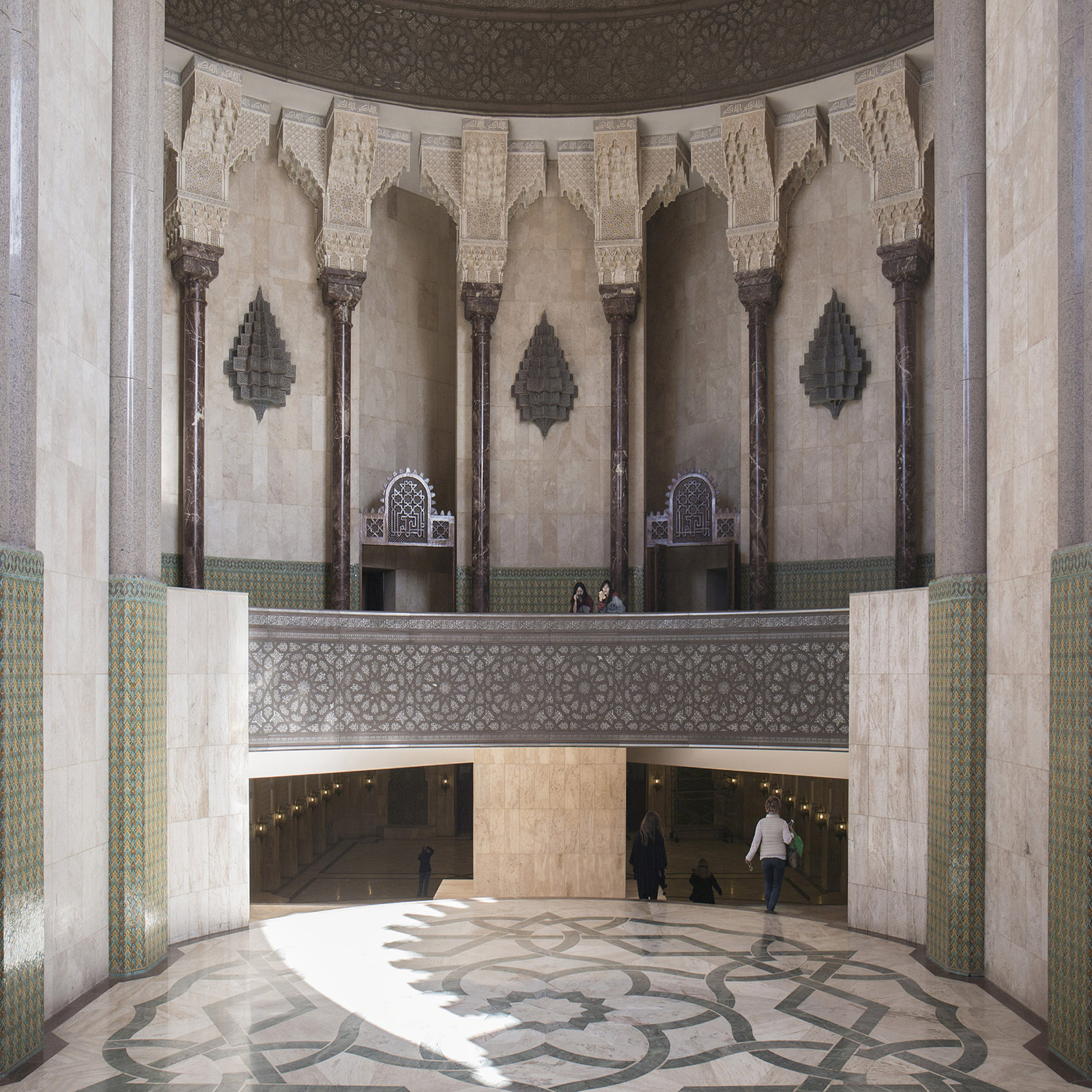 建筑对称之美 · 杨天周的摄影探索-8