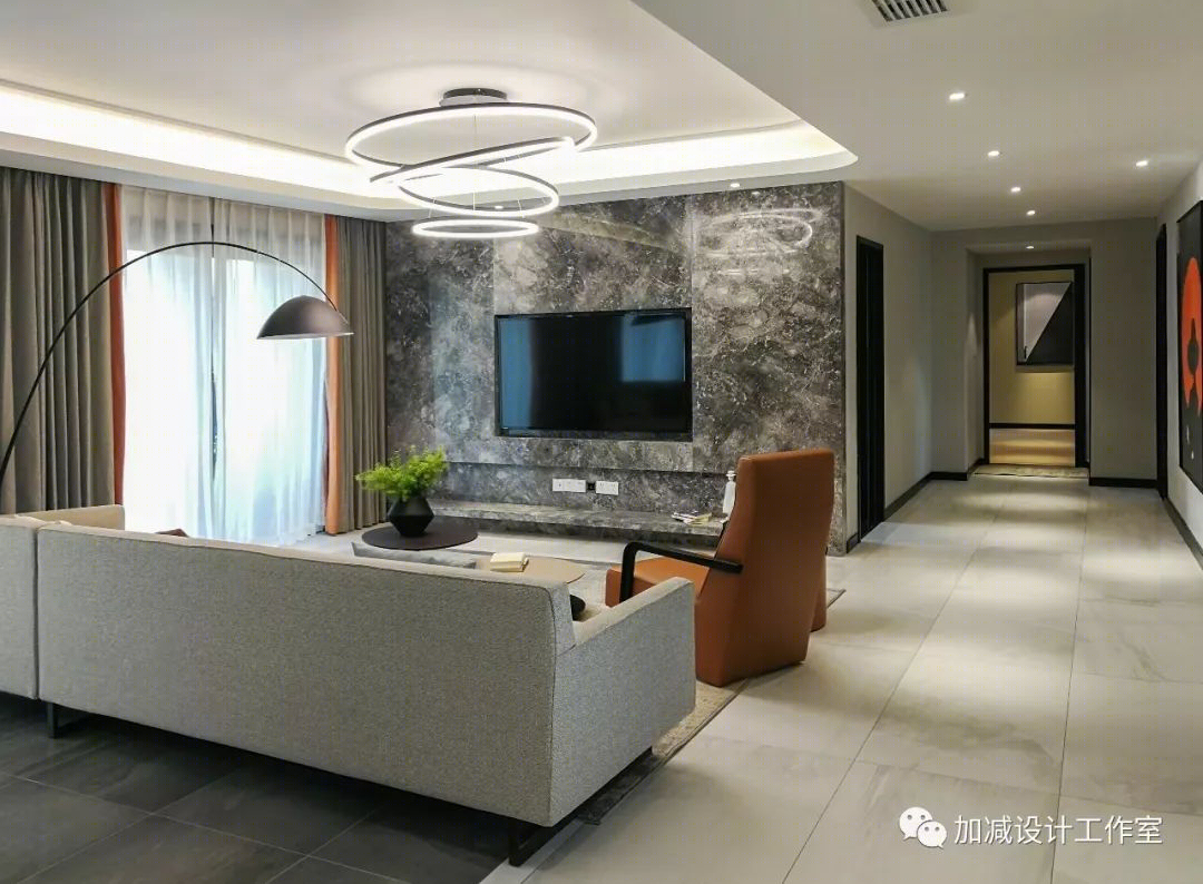《城市之光》 | 素雅黑白灰,点缀爱马仕橙的活力住宅设计-16