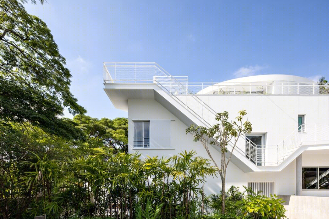 巴西 Casa M 住宅的白色建筑美学-5