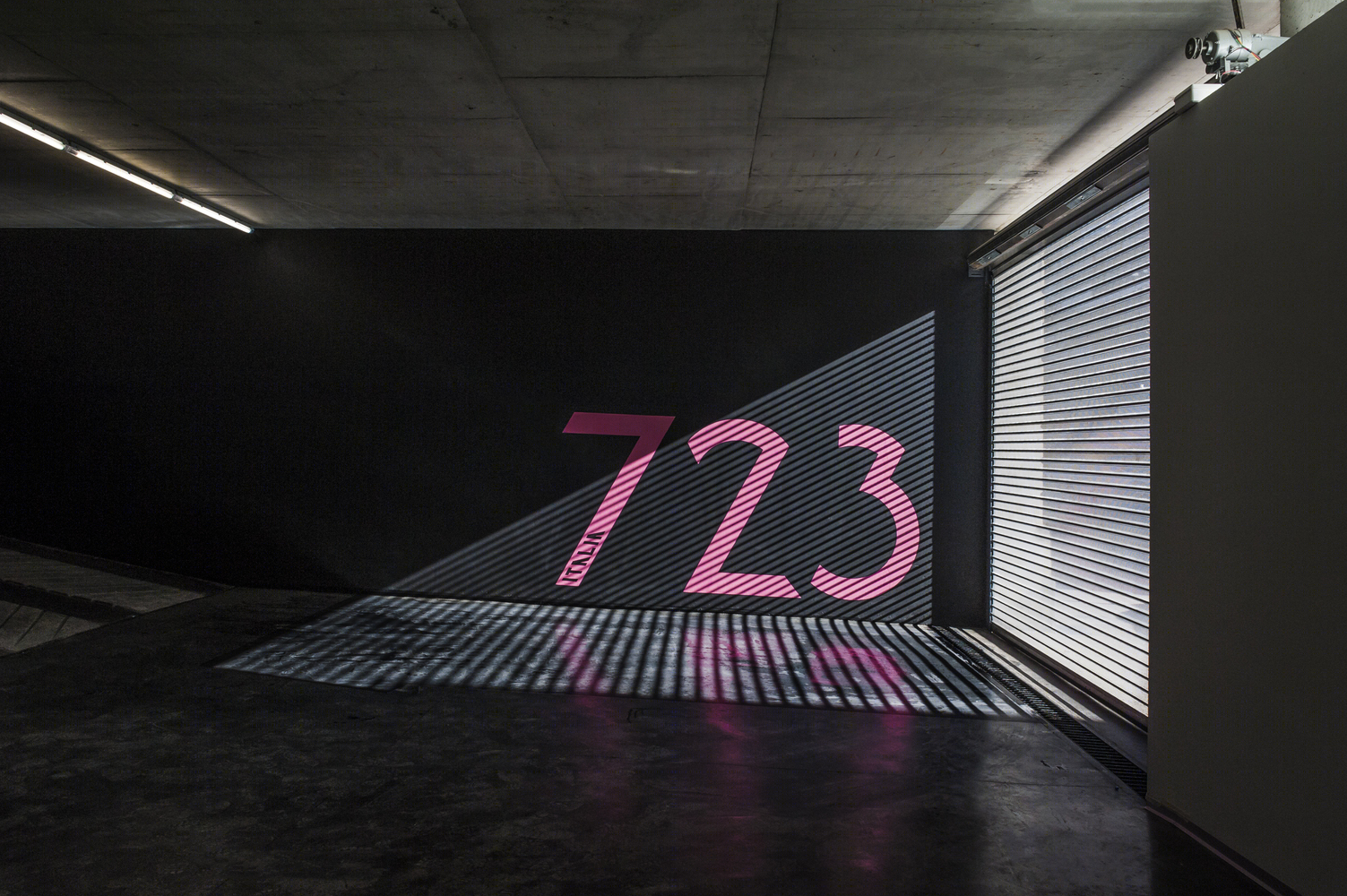 意大利723停车场-9