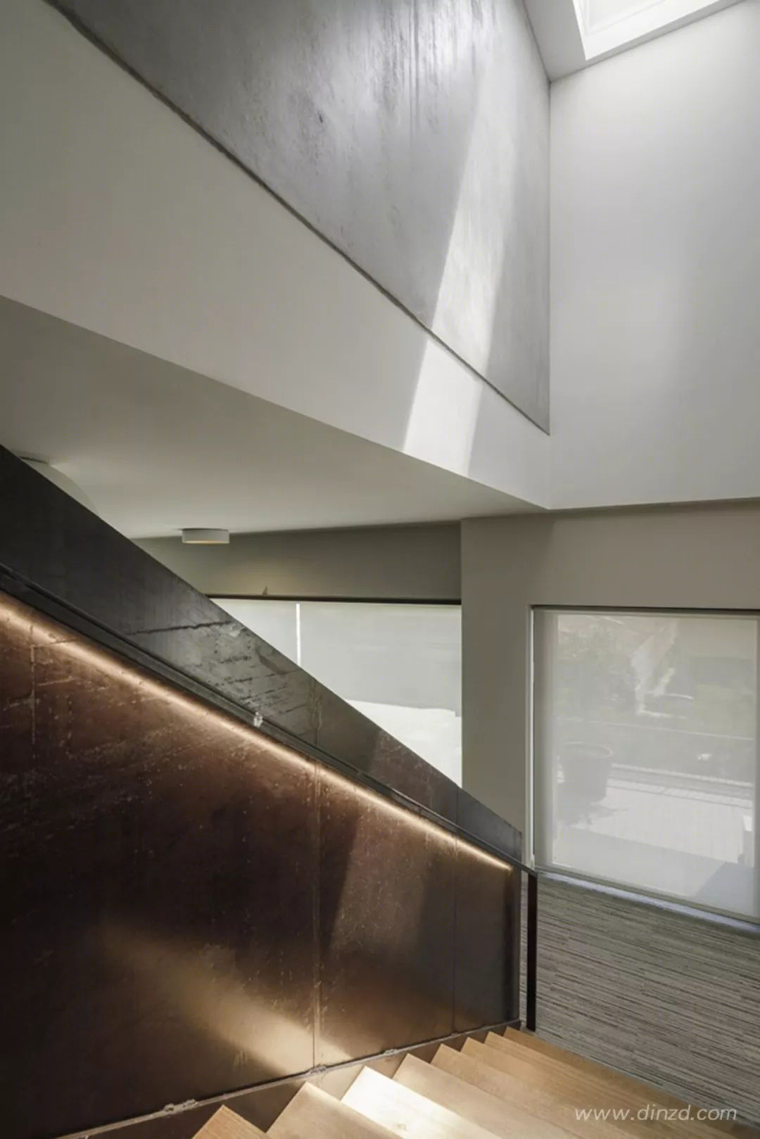 Vibia 巴塞罗那新总部诗意空间,展现极简美学-36