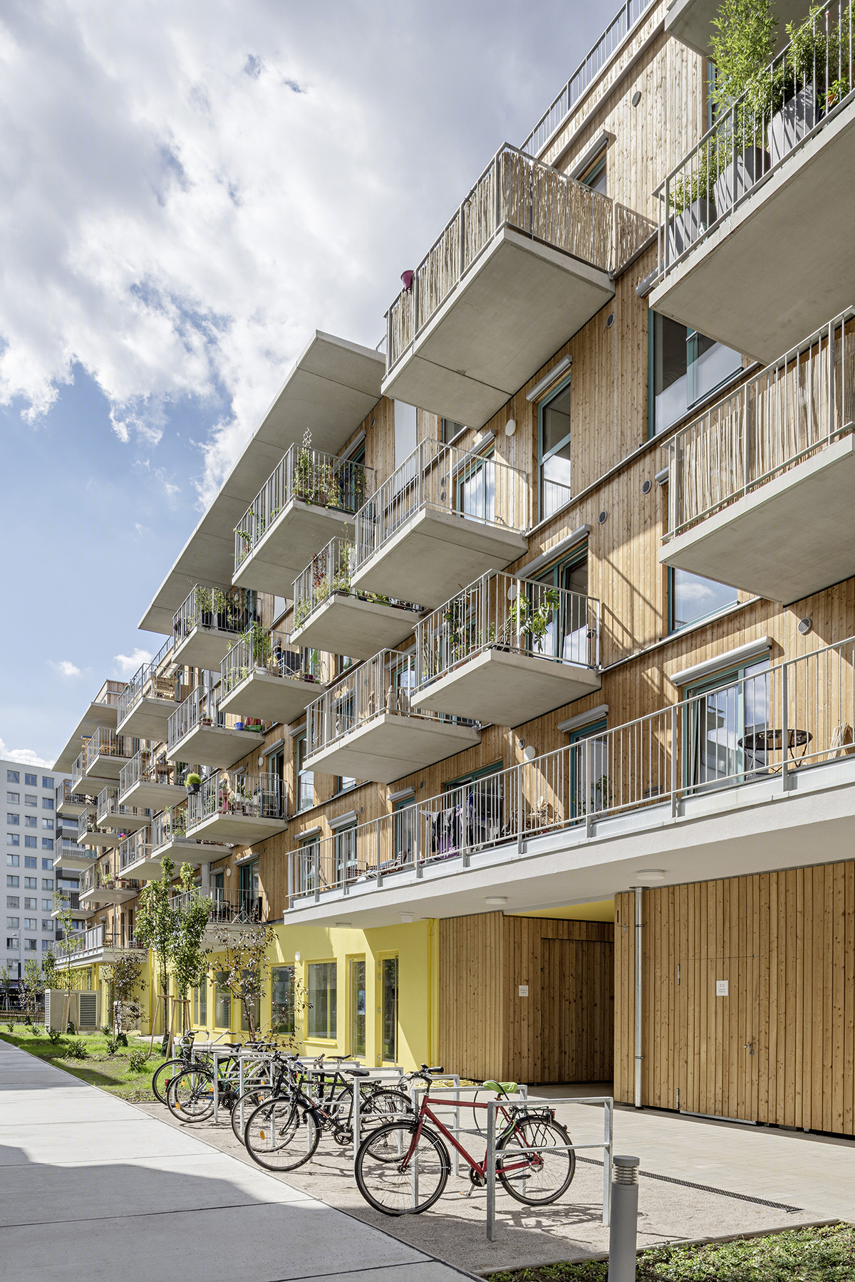 维也纳零能耗社会保障住宅 · Gleis 21 联合住宅丨奥地利维也纳丨einszueins architektur-15