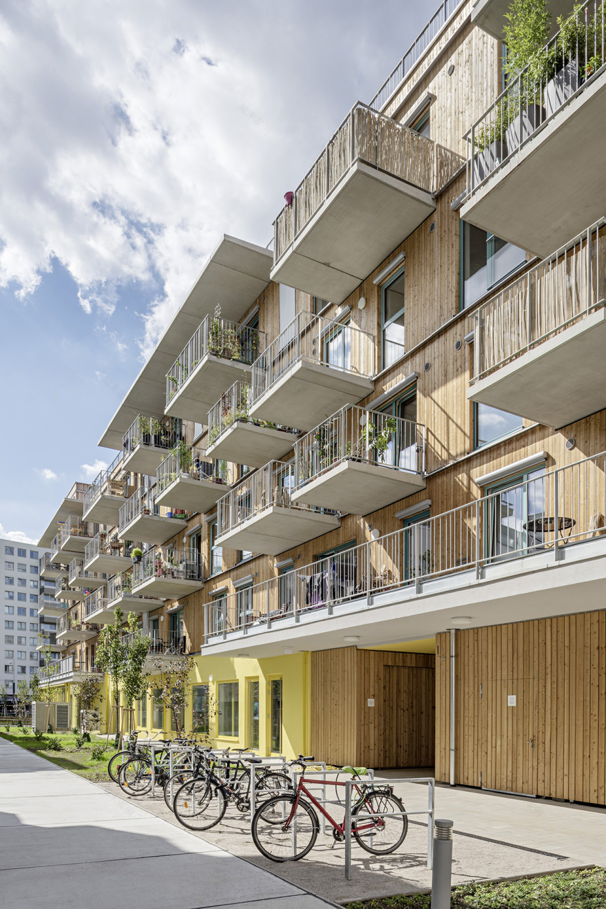 维也纳零能耗社会保障住宅 · Gleis 21 联合住宅丨奥地利维也纳丨einszueins architektur-15