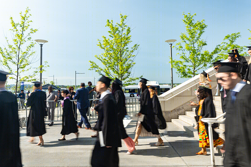 美国麻萨诸塞大学波士顿分校景观设计-13