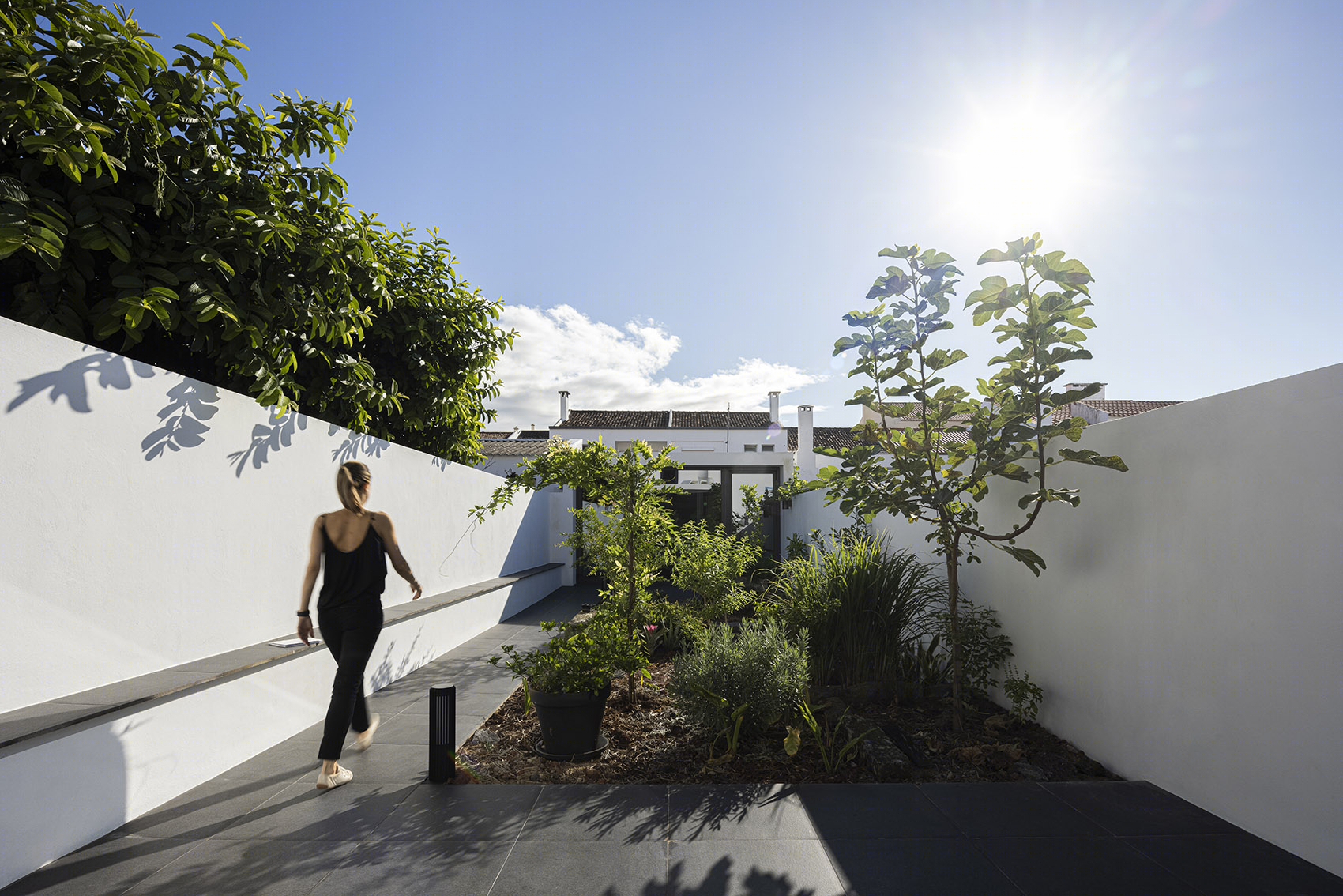 风车住宅丨葡萄牙蓬塔德尔加达丨Ivo Tavares Studio-84