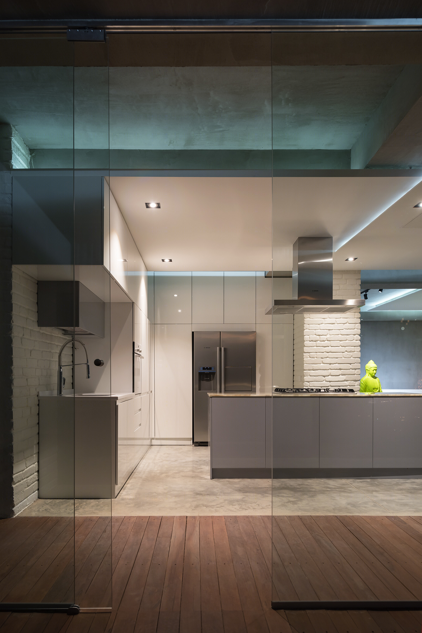 TBILISI PENTHOUSE on Behance_files maxim kashin-14