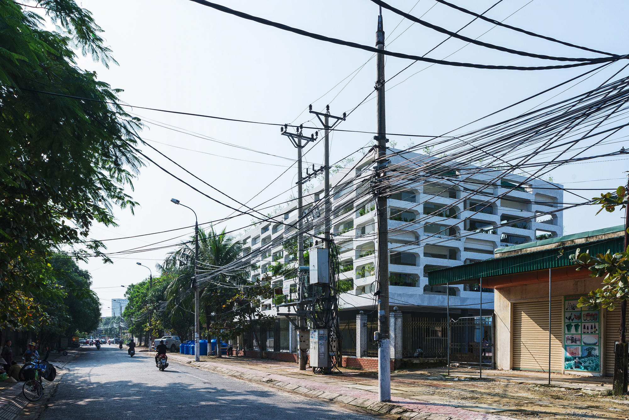 越南SRDP·IWMC办公楼丨H&P Architects-13