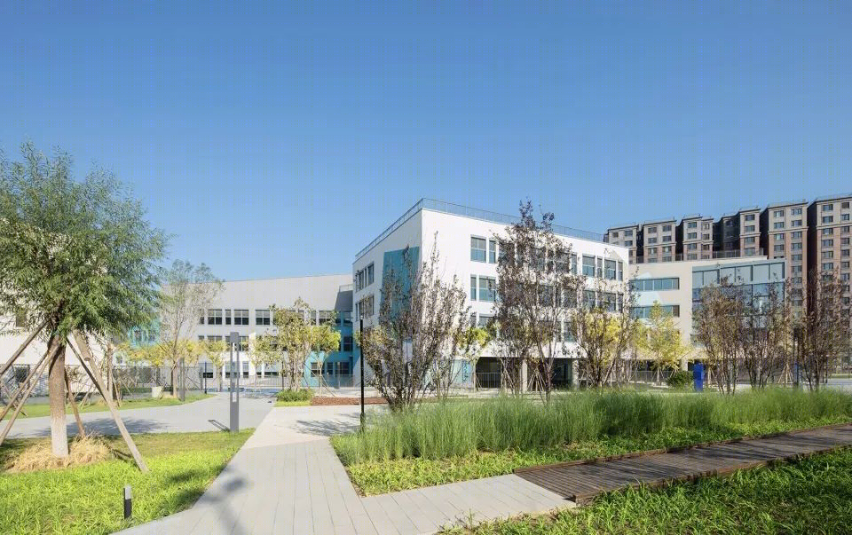 黄城根小学昌平校区丨北京和立实践建筑设计咨询有限公司-47