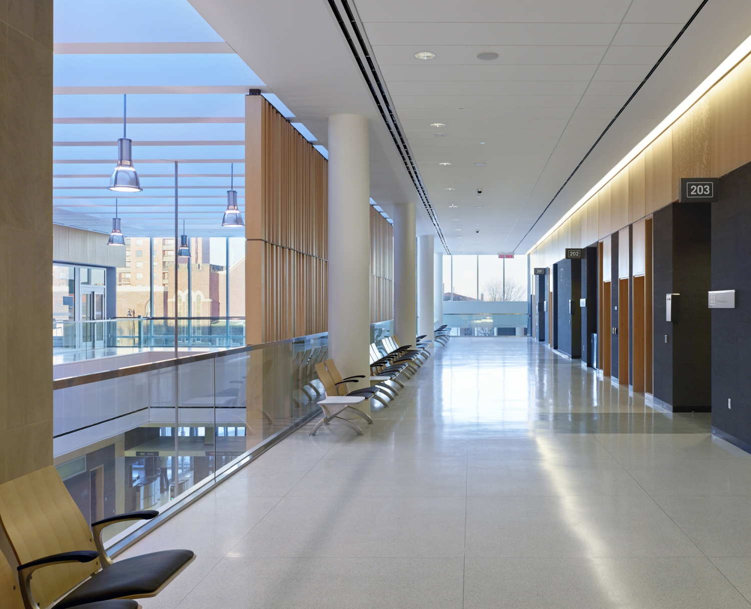 加拿大桑德贝法院丨Adamson Associates Architects-23