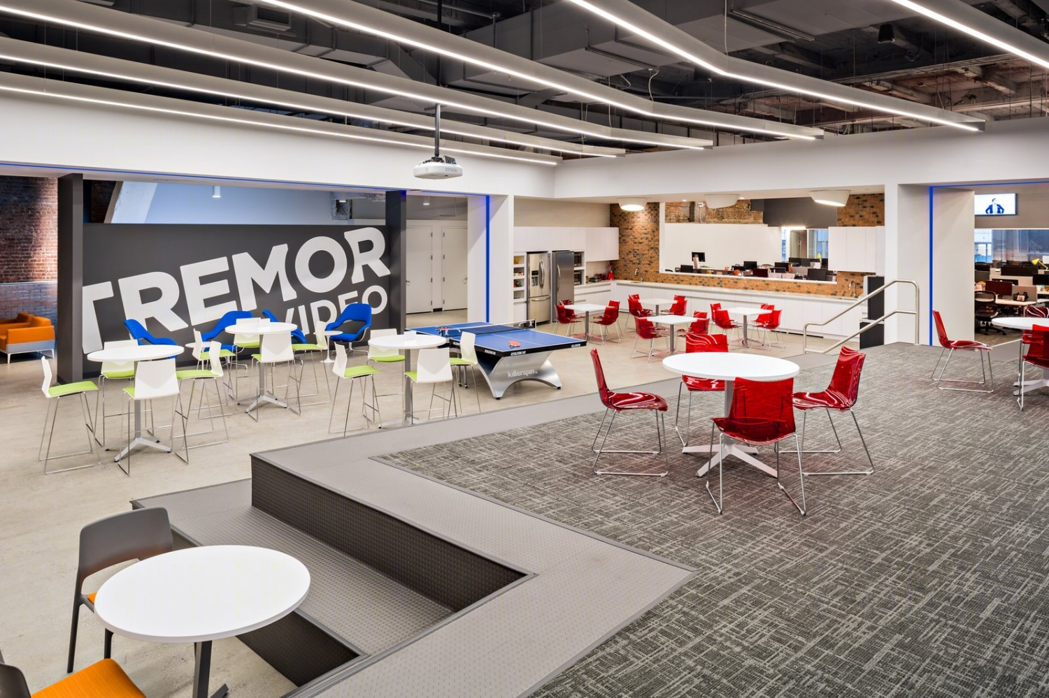 纽约 Tremor 视频公司现代办公室设计-0