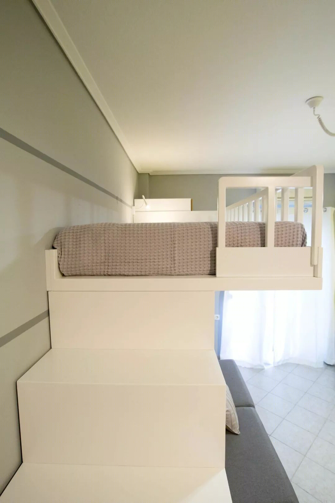希腊 Airbnb 短期出租屋 | 紧凑空间打造温馨活力之家-10