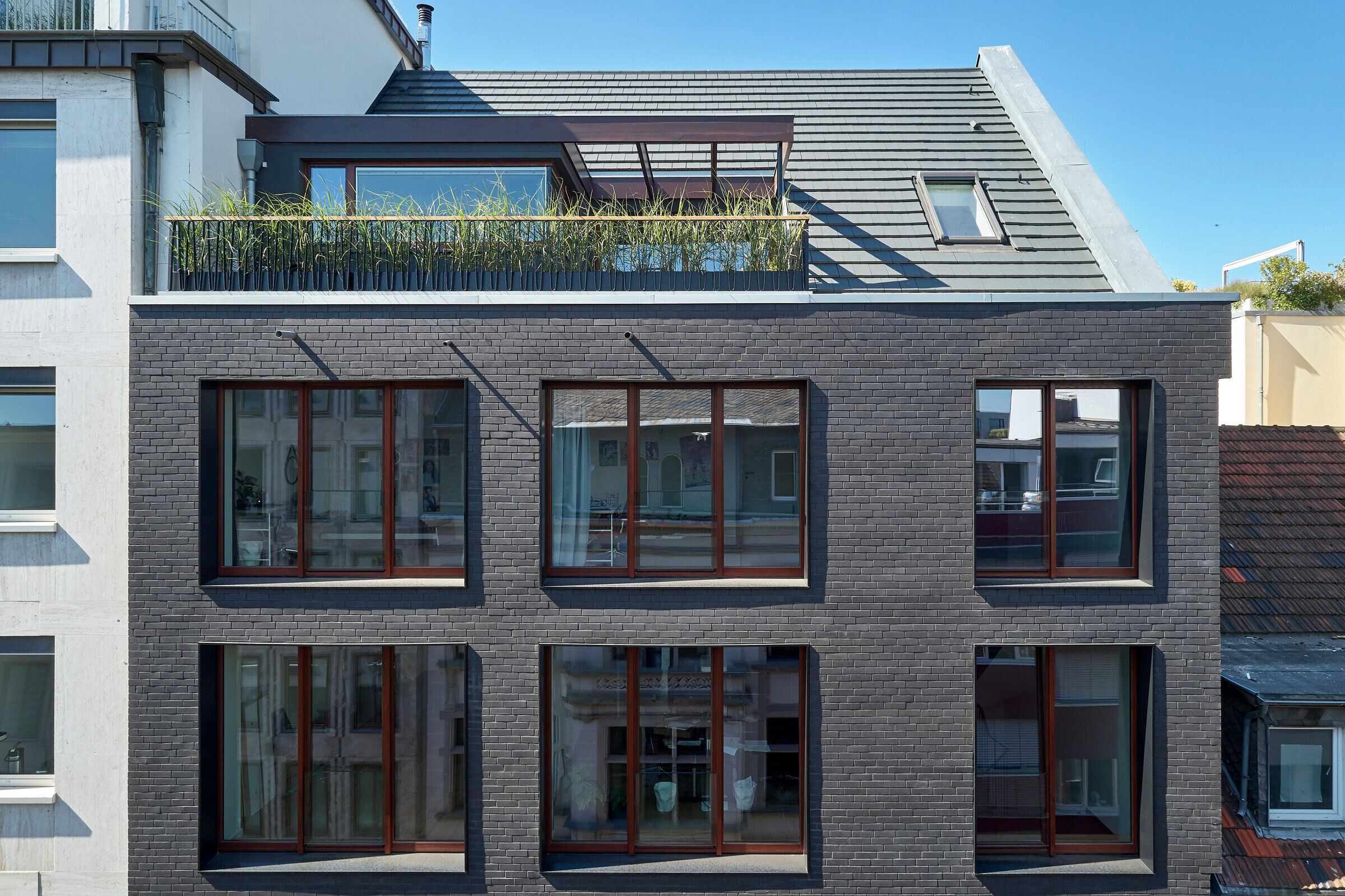 德国科隆老建筑翻新变身现代办公住宅楼丨DK Architekten-5