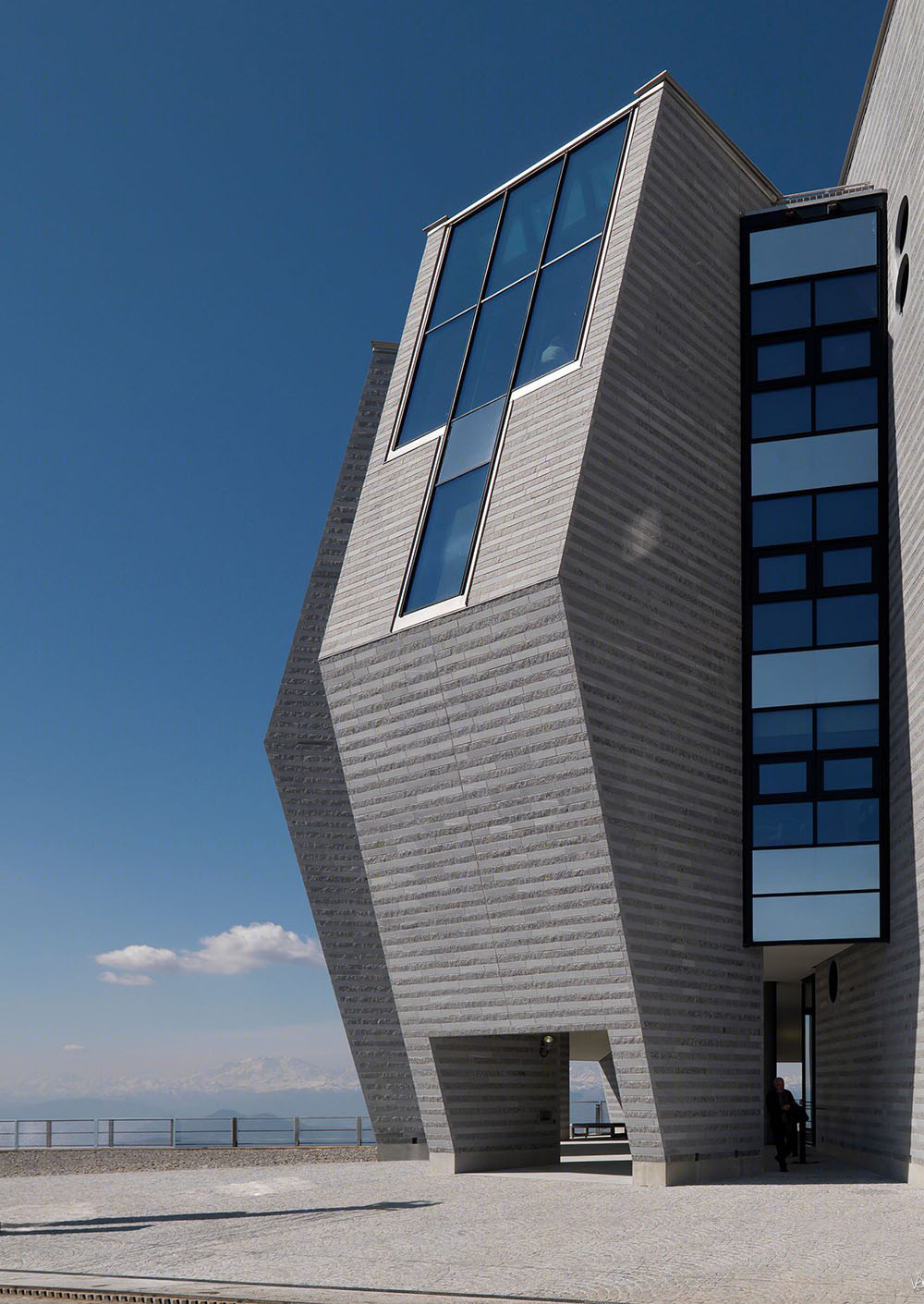 瑞士阿尔卑斯山 Monte Generoso 餐厅-6