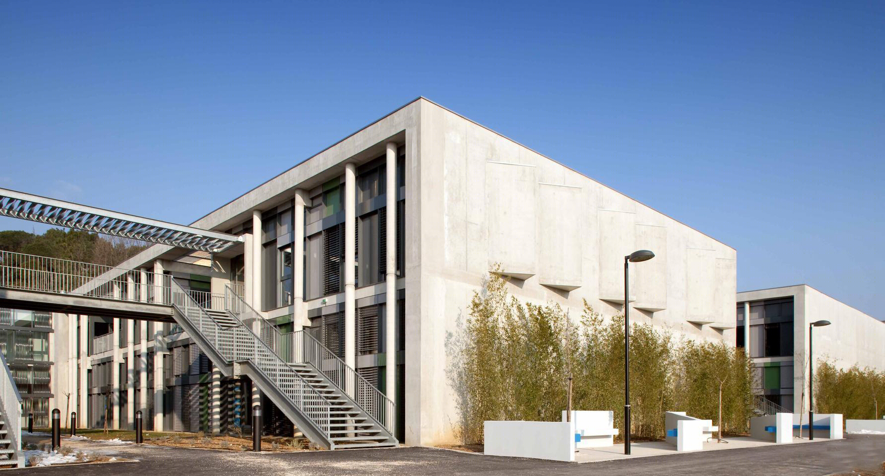 法国爱因斯坦高中·人性尺度与景观工程的融合丨NBJ Architects-13
