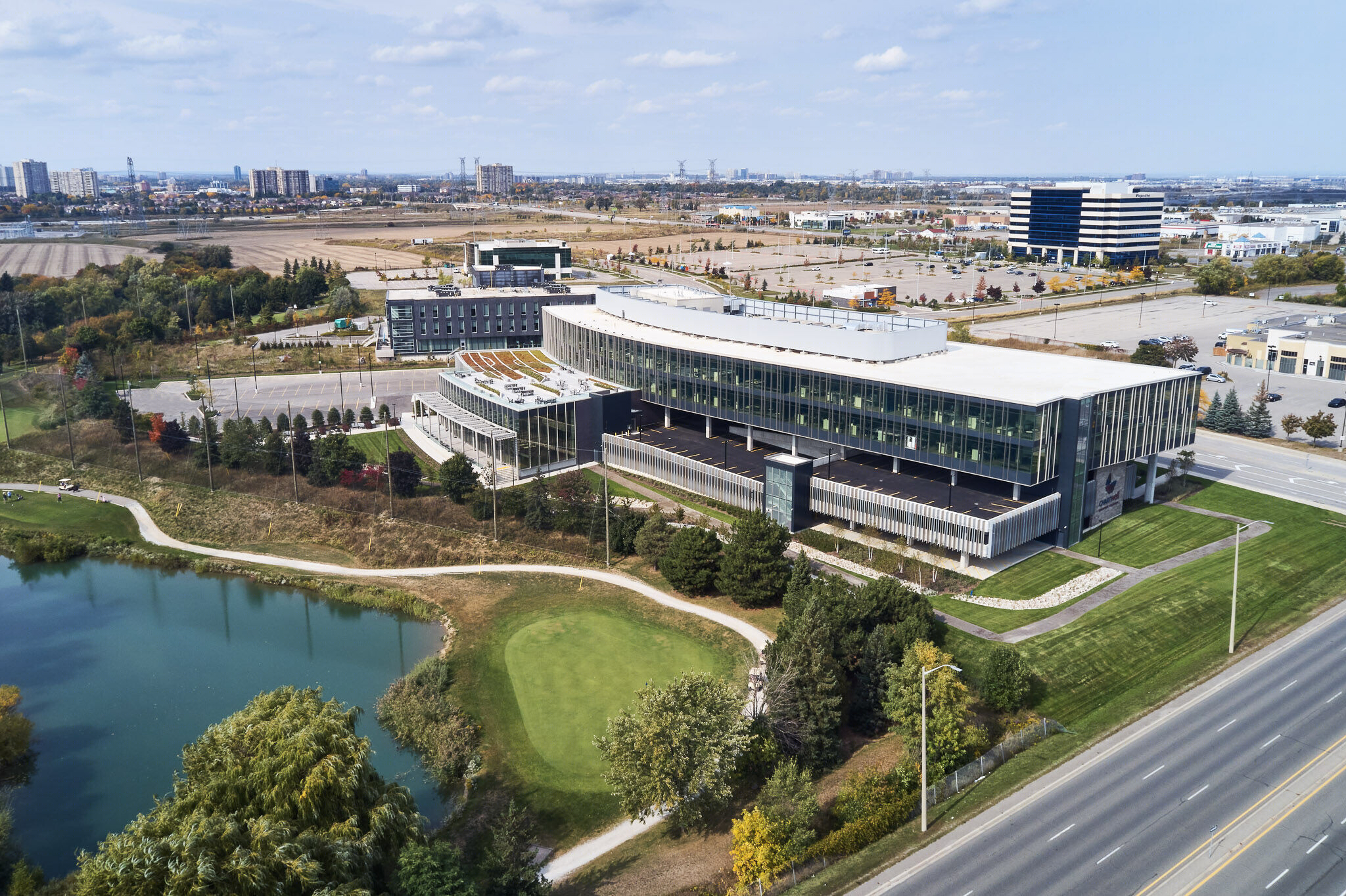 加拿大 Mississauga 曲线办公楼丨Sweeny &Co Architects Inc.-14