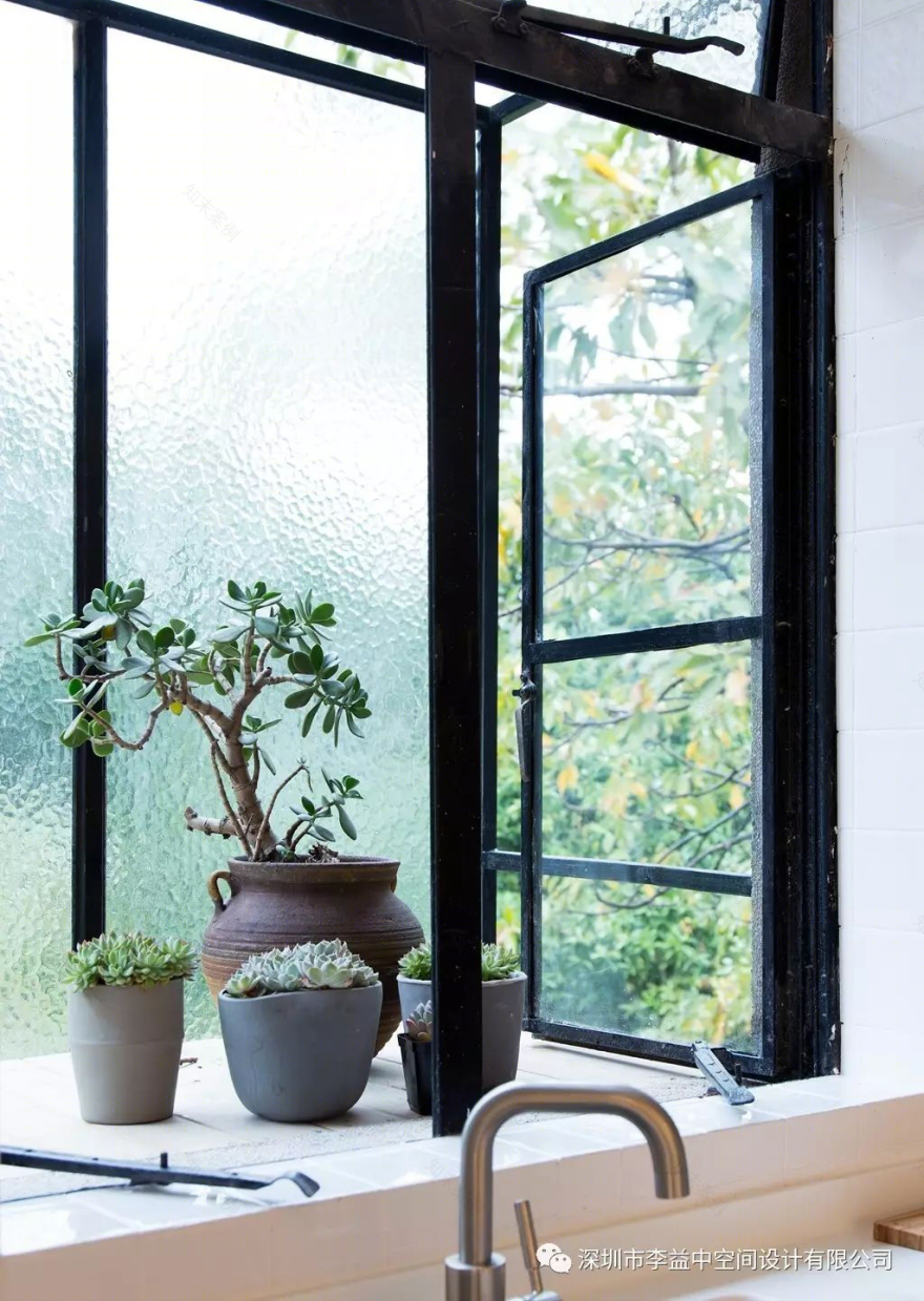 广州小屋的钢窗之美 | 回应环境,找回丢失的工艺-34
