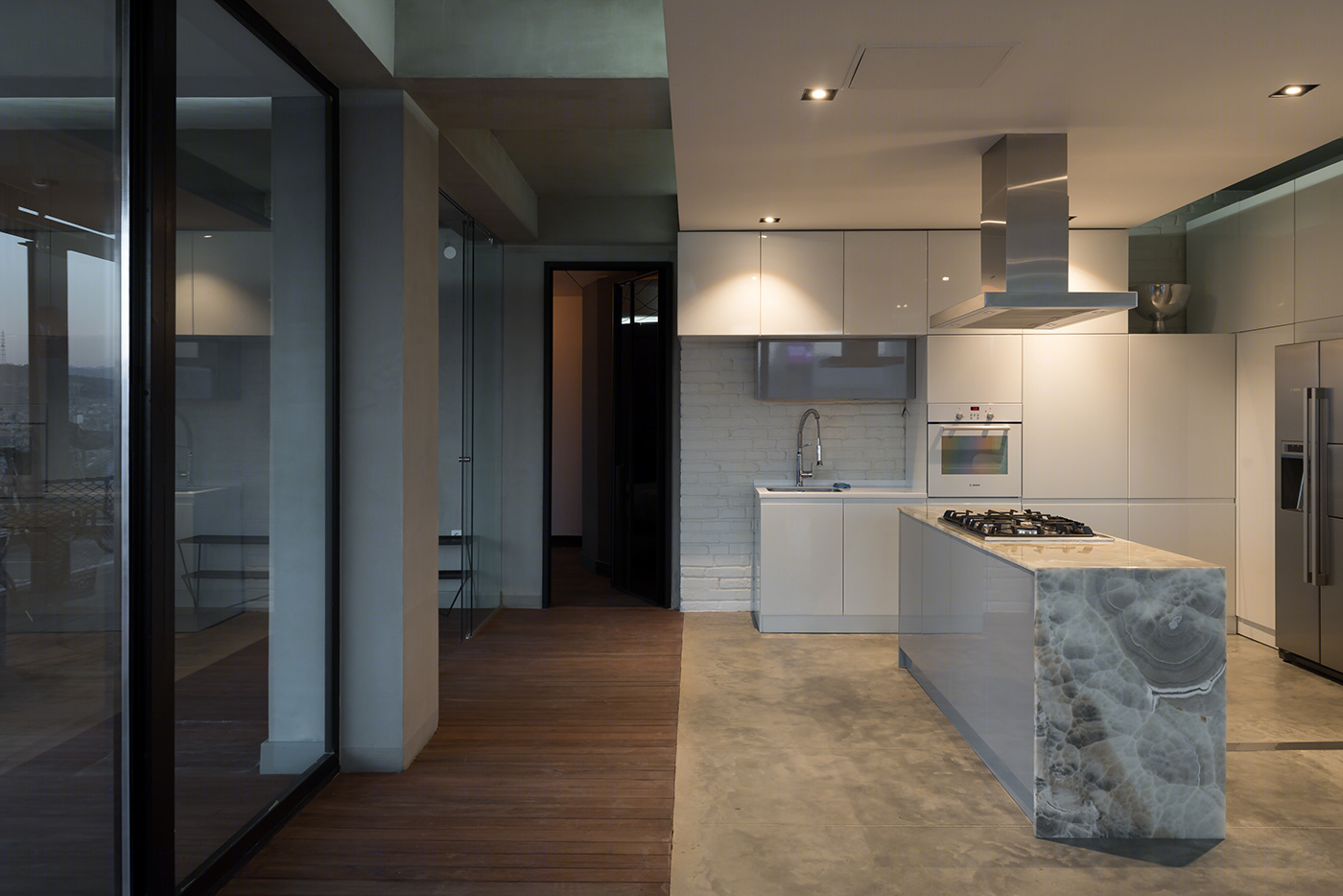 TBILISI PENTHOUSE on Behance_files maxim kashin-16