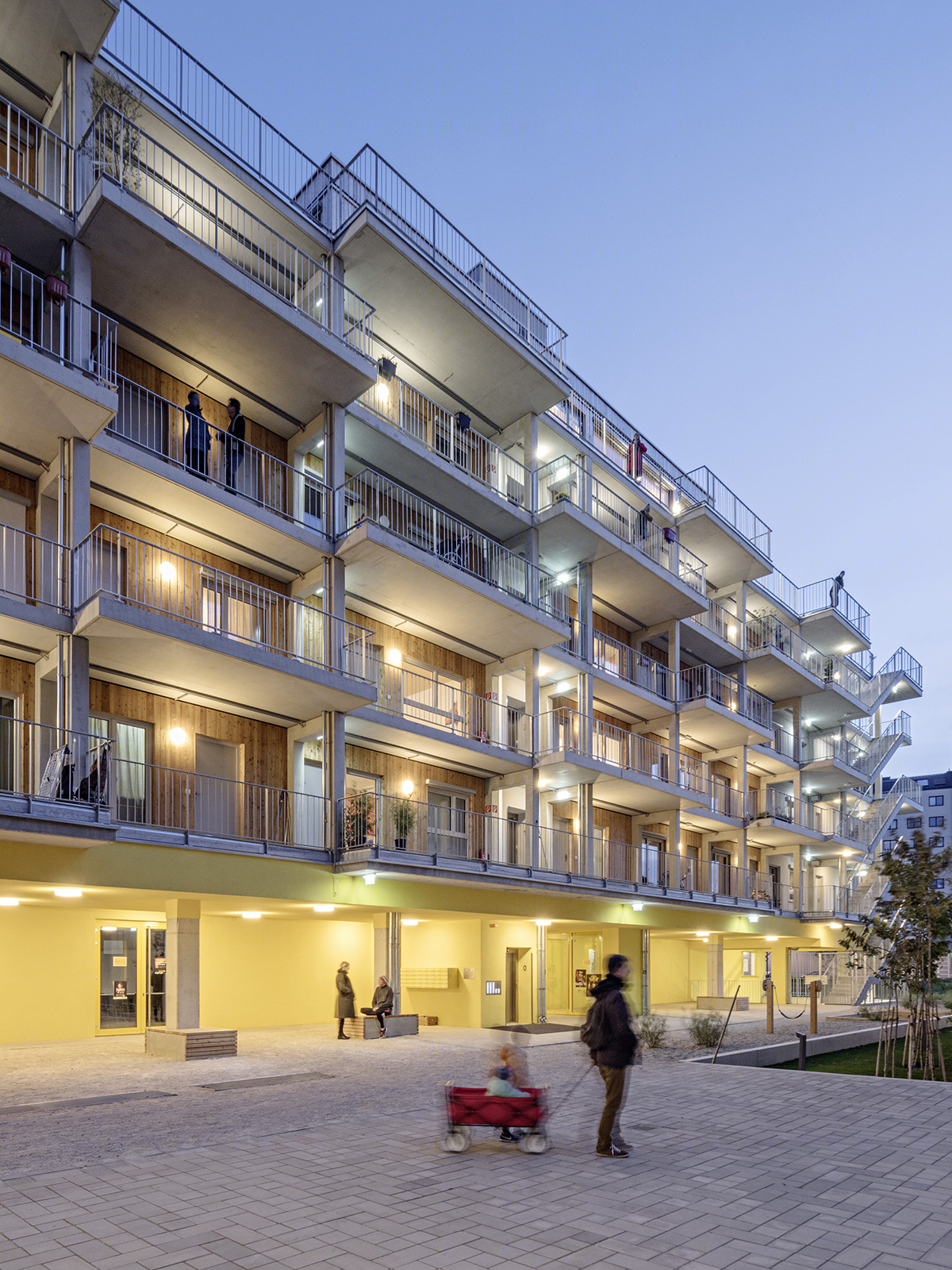 维也纳零能耗社会保障住宅 · Gleis 21 联合住宅丨奥地利维也纳丨einszueins architektur-23