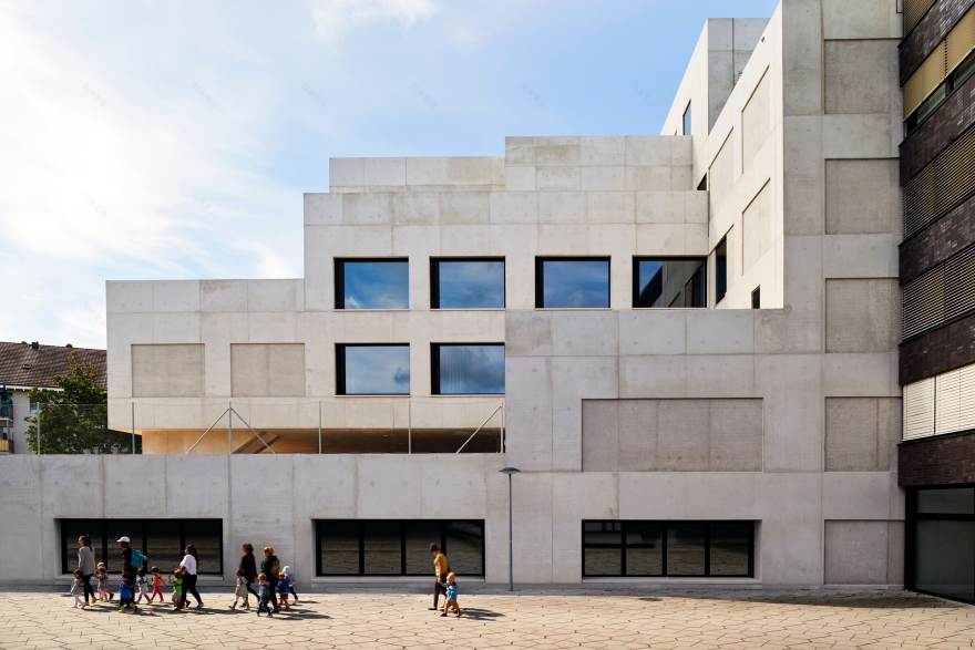 瑞士巴塞尔阶梯式学校建筑设计丨Luca Selva AG-23