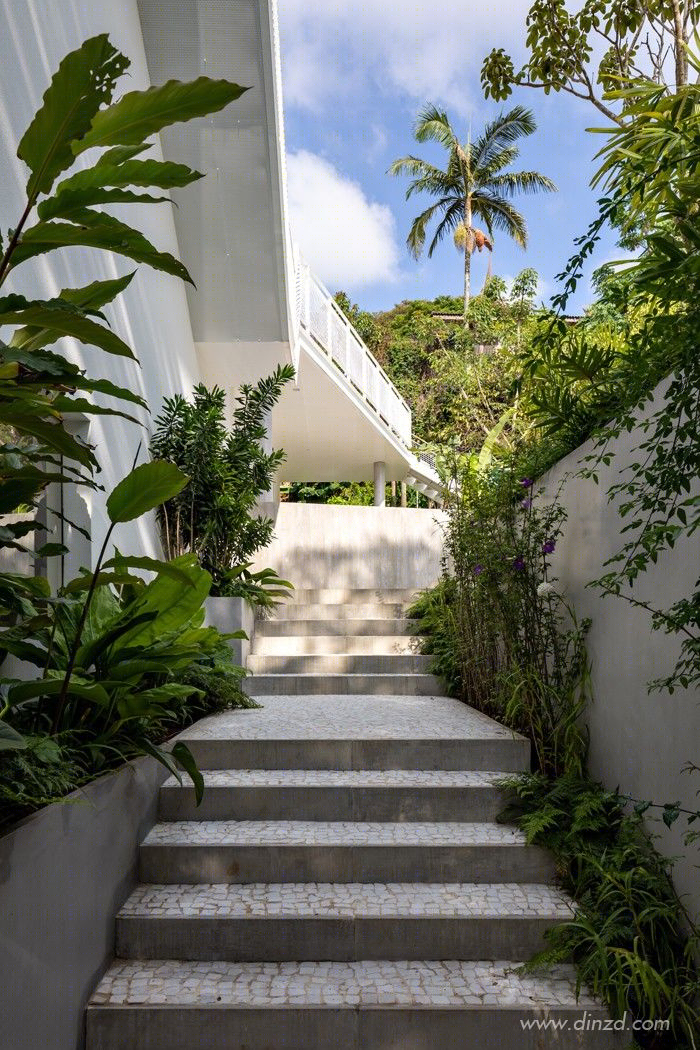 巴西 Casa M 住宅的白色建筑美学-14