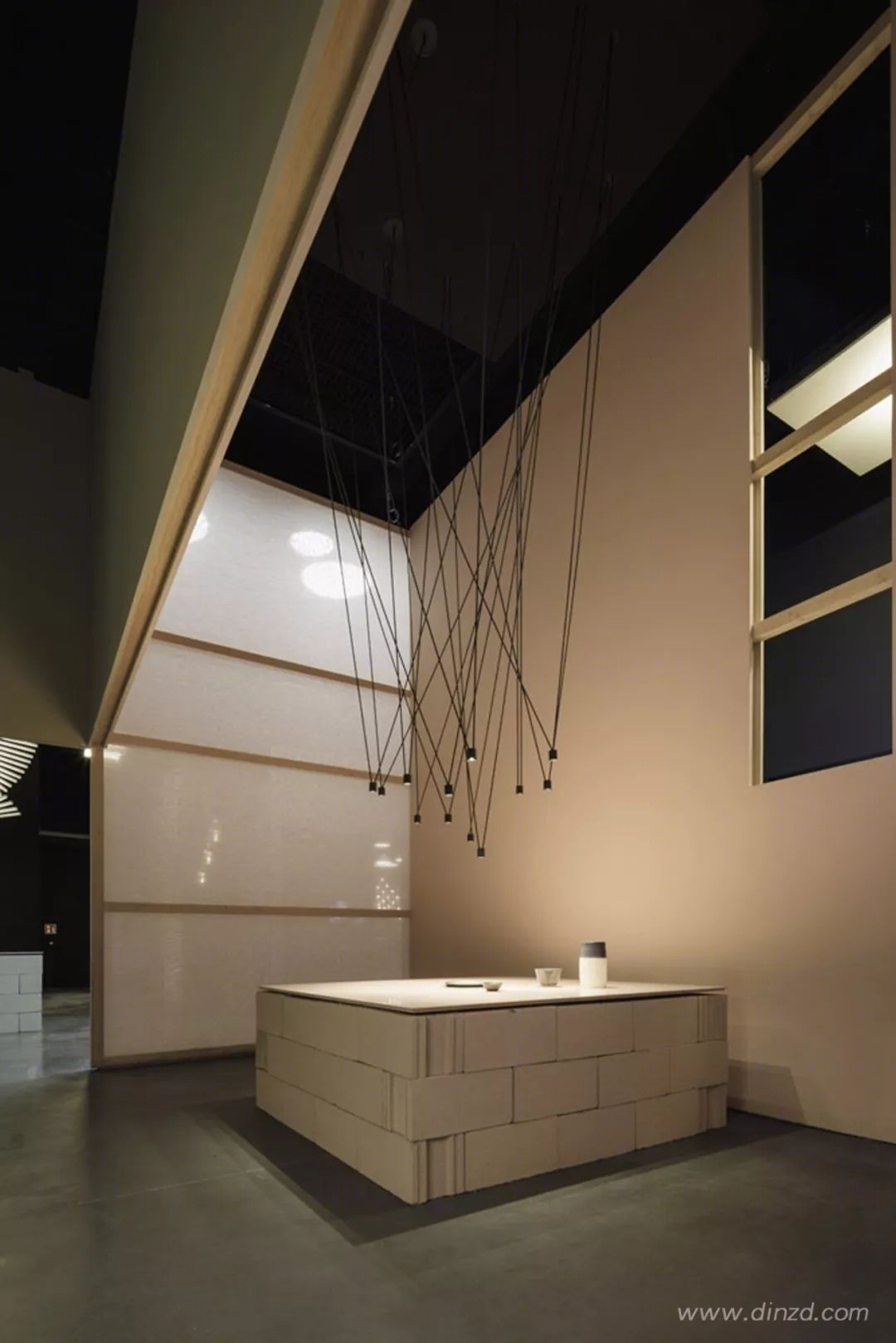Vibia 巴塞罗那新总部诗意空间,展现极简美学-41