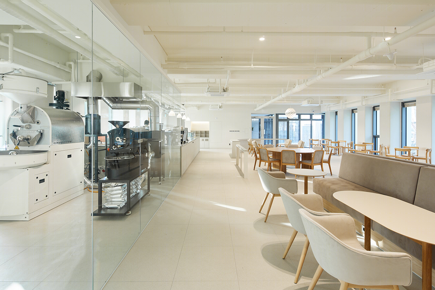 Anastasiya Gushchina丨咖啡店丨E Coffee Roastery, Seoul-0