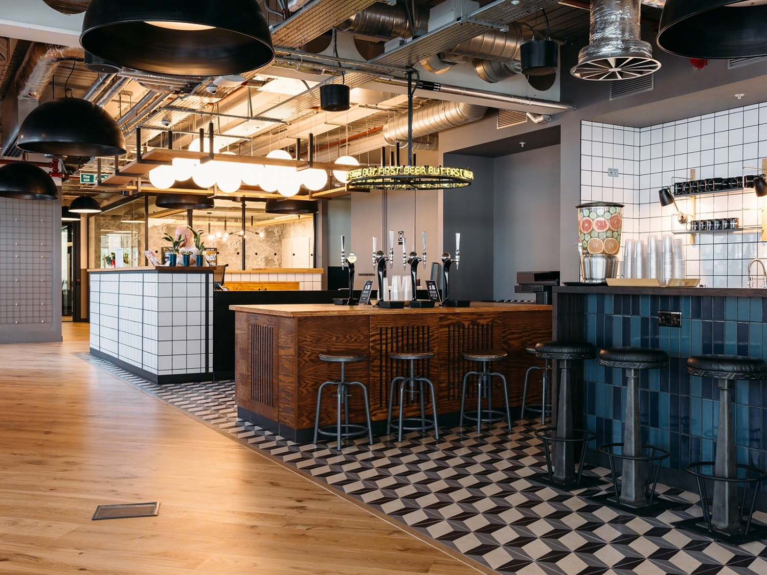 英国 WeWork 联合办公空间-0