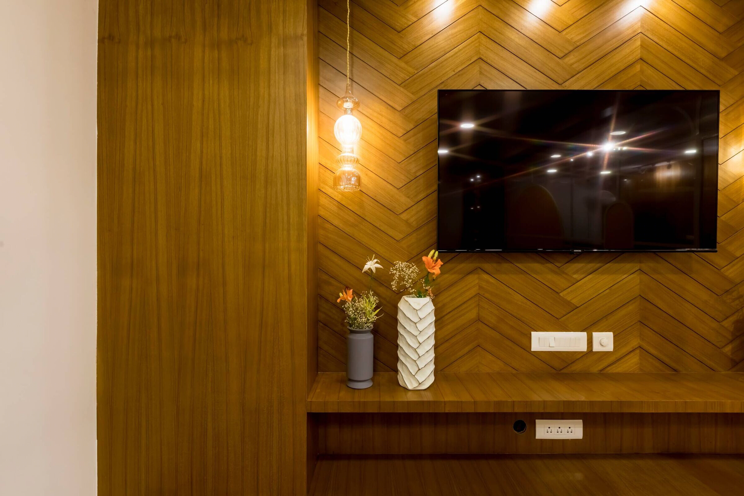 活力黄 · Bhavana Interiors 办公室设计丨印度班加罗尔丨Studio Atiniv-24