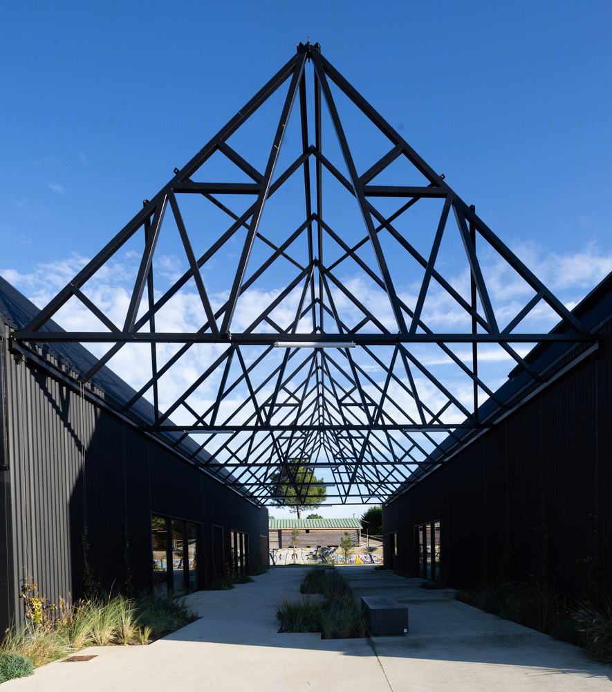 法国 Carhartt Wip 综合大楼丨Craft Architecture-10