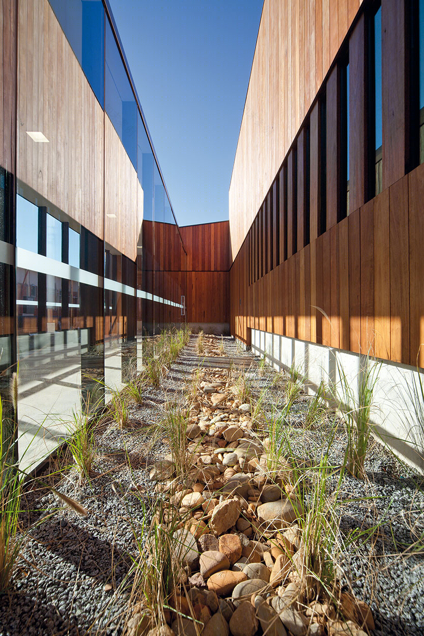 Dandenong Hospital Mental Health Facility Stage 1, Melbourne Bates Smart-2