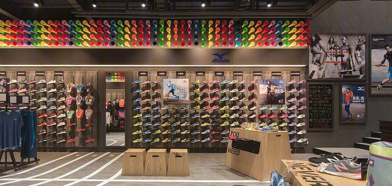 动感十足的一亨 sports 专卖店设计-4