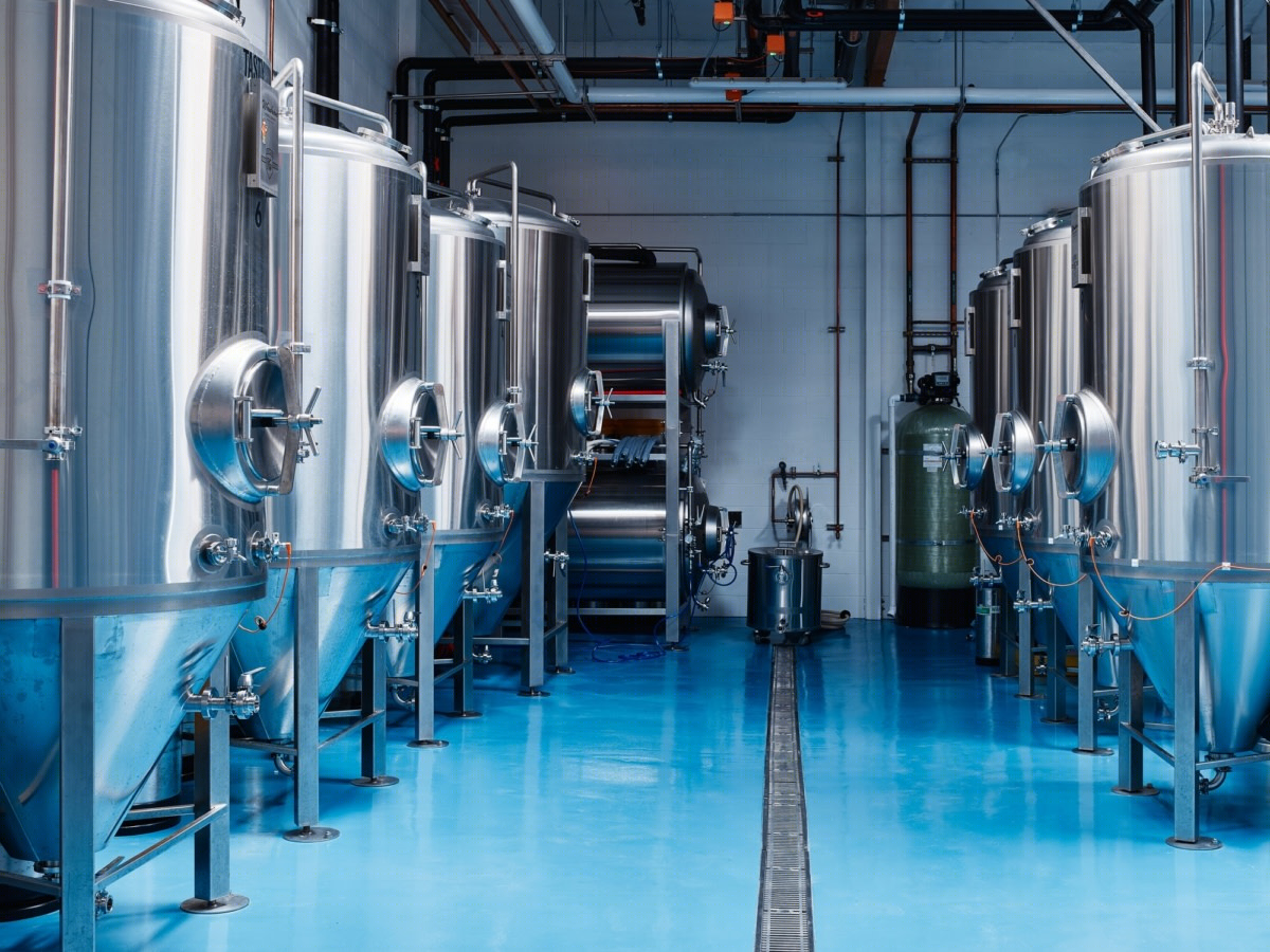 极简设计 | Wondrous Brewing Company 酿酒公司的短距离奇迹-11