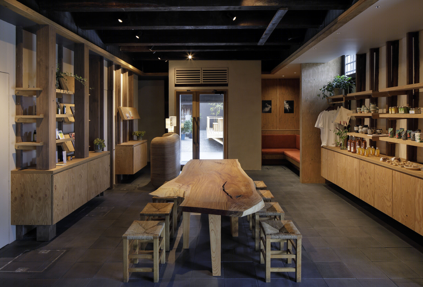 日本油濑户田附近的酒店丨Horiuchi Inatomi Architects-14