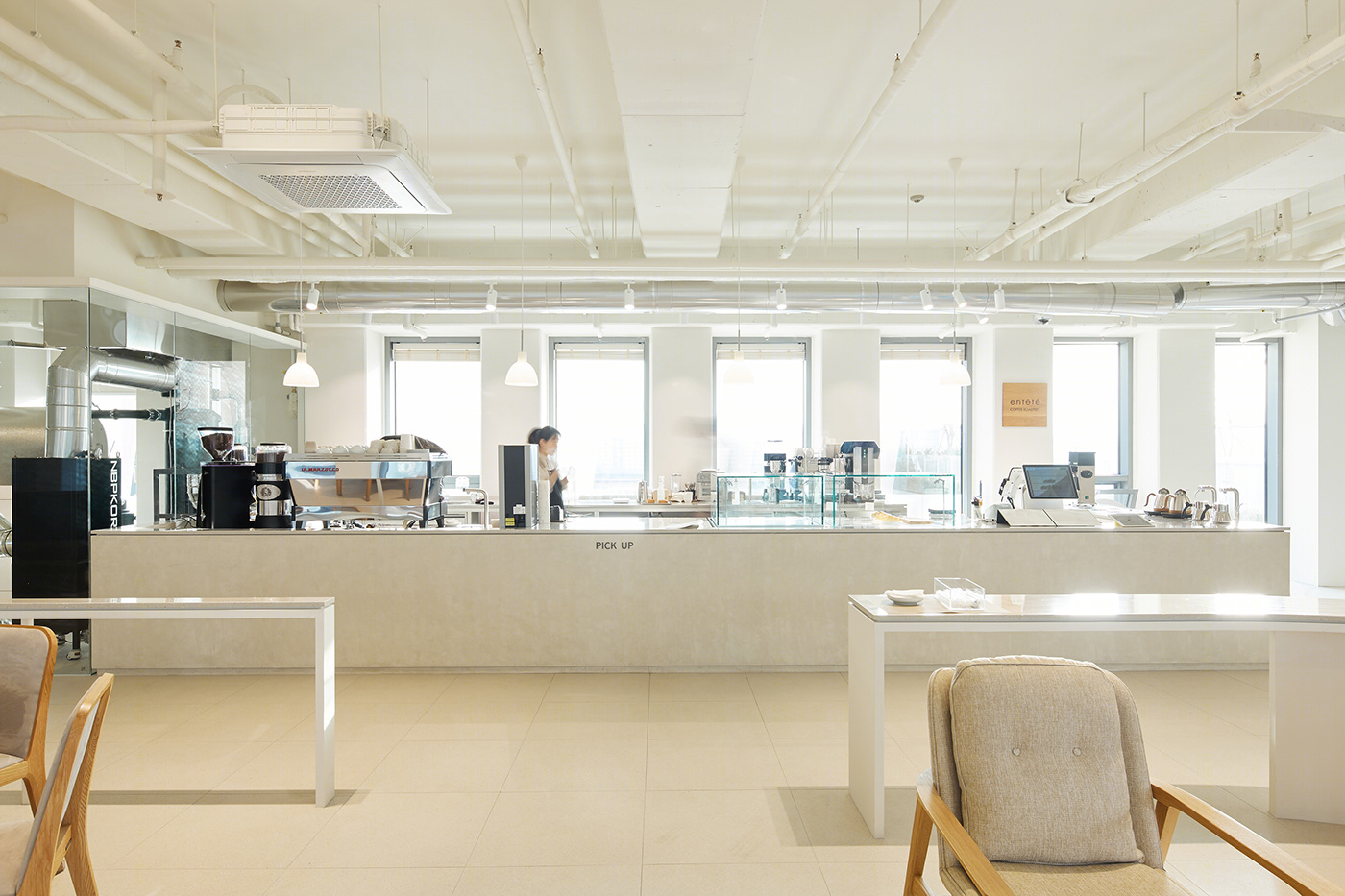 Anastasiya Gushchina丨咖啡店丨E Coffee Roastery, Seoul-4