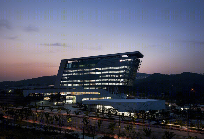 韩国蔚山东西电力总部丨samoo architects & engineers-19