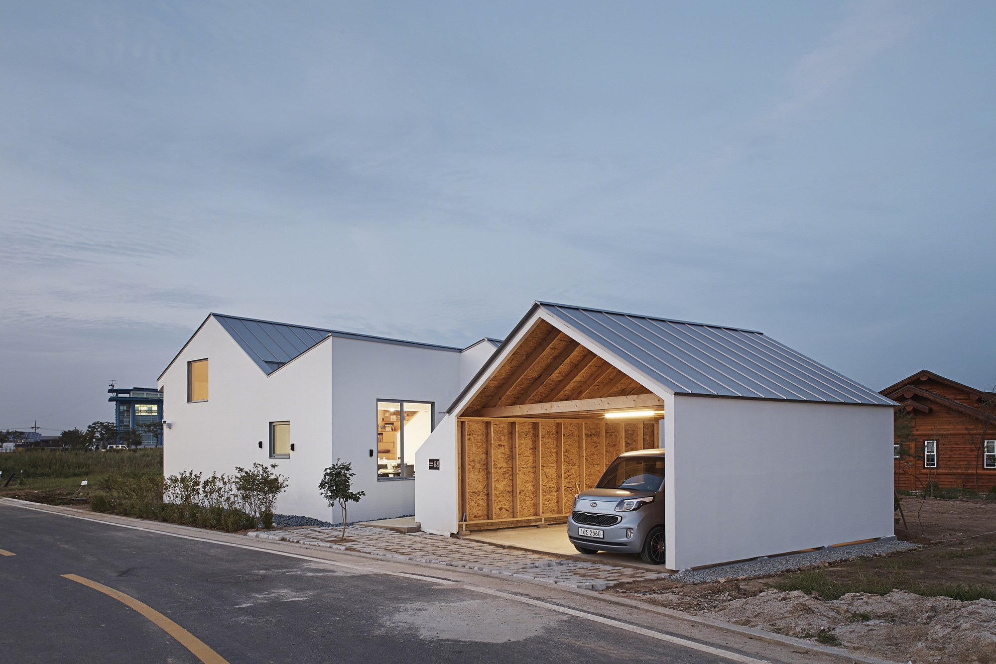 韩国双峰屋顶住宅 | 儿童友好型设计，室内外空间模糊-24